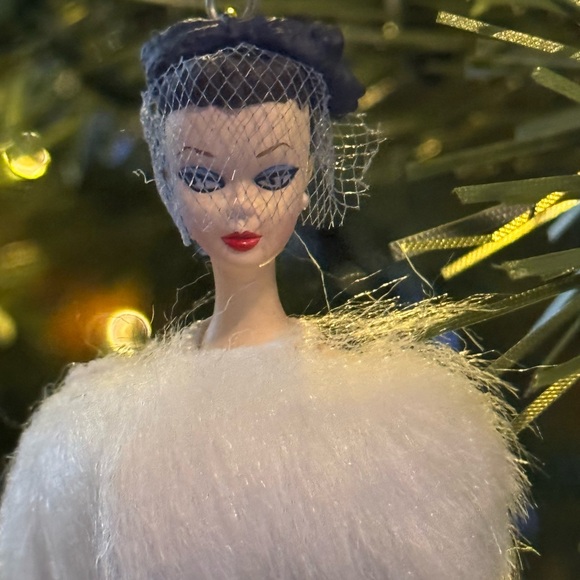 1999 Hallmark Keepsake Barbie Gay Parisienne Christmas Ornament - Picture 2 of 8